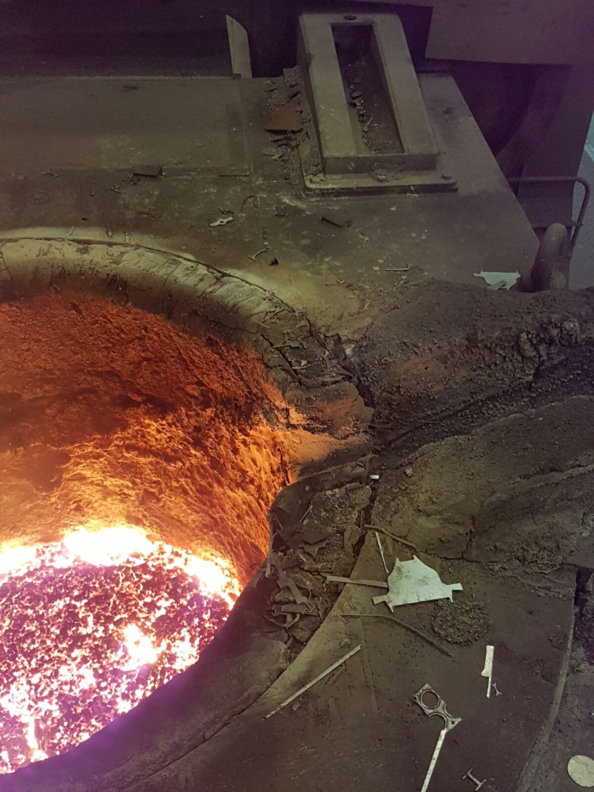 Materiales refractarios especiales
